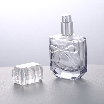Salingayライトびんのノズルの化粧品は30mlねじ香水瓶のガラス空のびんの補助的なびんの香水瓶をびん詰めにする