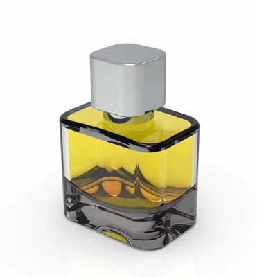 立方体の金属の香水瓶Zamacは贅沢で創造的で普遍的なFea 15Mmをおおう