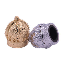 金の王冠亜鉛合金の香水瓶は装飾的な香水瓶のための磁気をおおいます