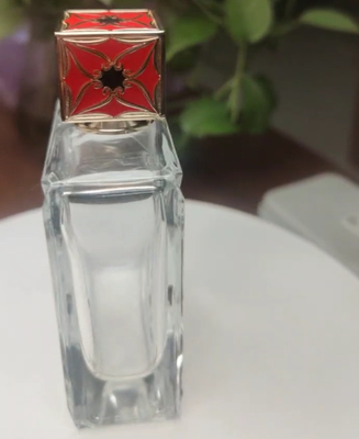 購入 贅沢で創造的な立方体のZamacの金属の香水瓶は普遍的なFea 15Mmをおおう online manufacture