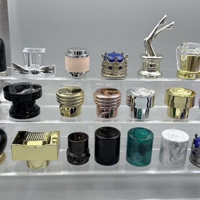 特徴 5 FEA 15 サイズ プラスチックの香水キャップ